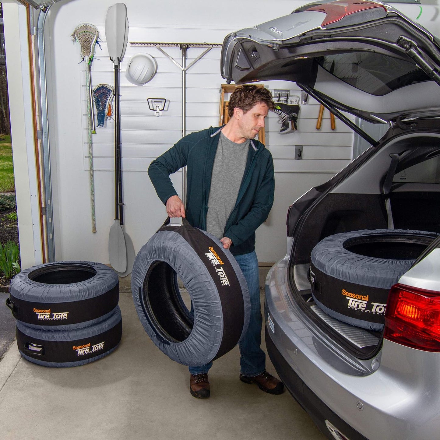 Kurgo Seasonal Tire Totes, Spare Tire Cover, Portable Wheel Bags, Winter Tire Cover, Handle for Easy Transportation, Universal Fit, Machine Washable, Fits Tires 22€ to 31€, Includes 4 Tire Totes