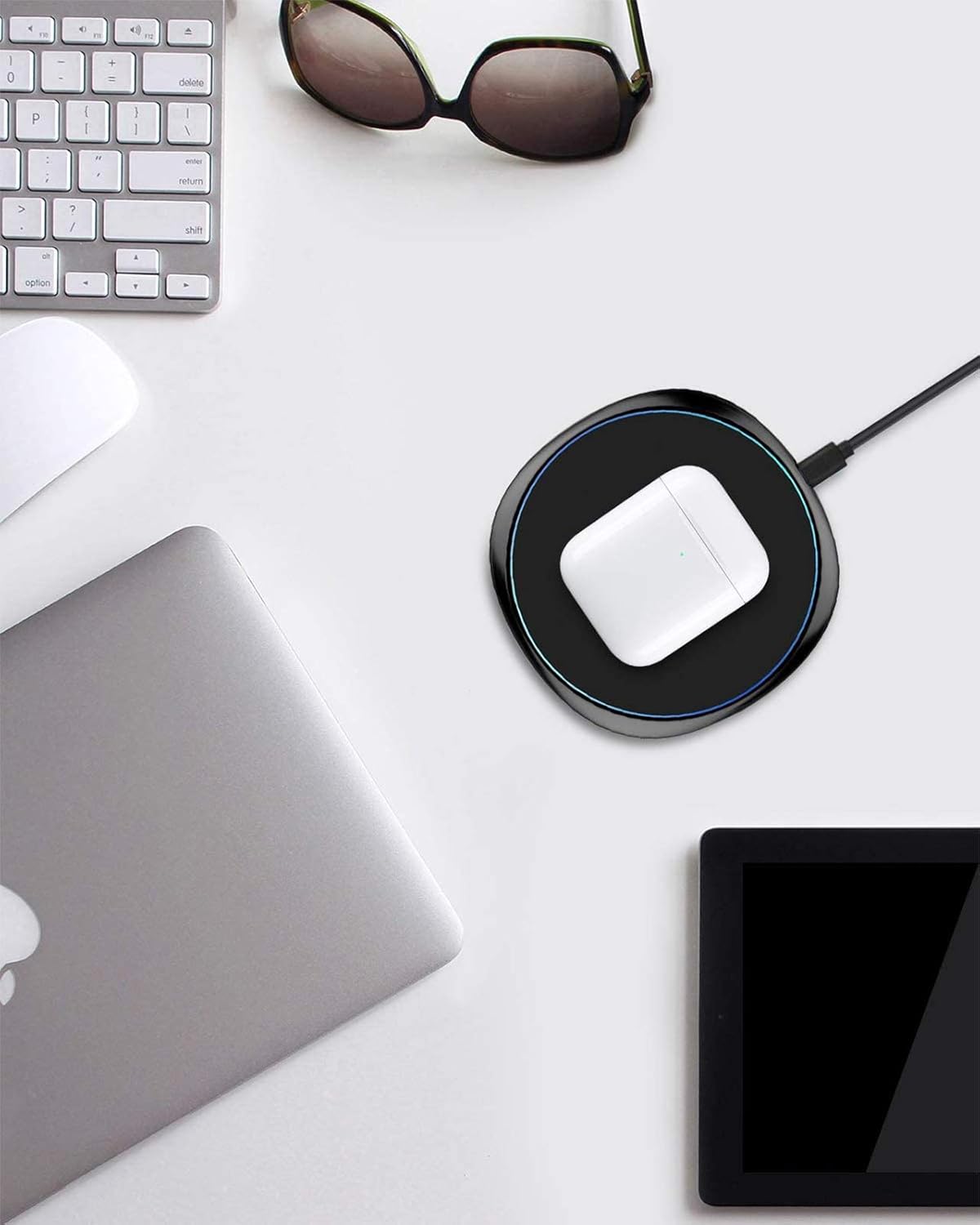 Fast Wireless Charger, NANAMI 15W Max Charging Pad for iPhone 17/16/15 Pro Max/14/13/12 Mini/11/XR/XS/X/8, Fast Charge for Samsung Galaxy S26/S25/S24/S23/S22 Ultra/S21/S20,Pixel 9 8 7 6,AirPods Pro/3