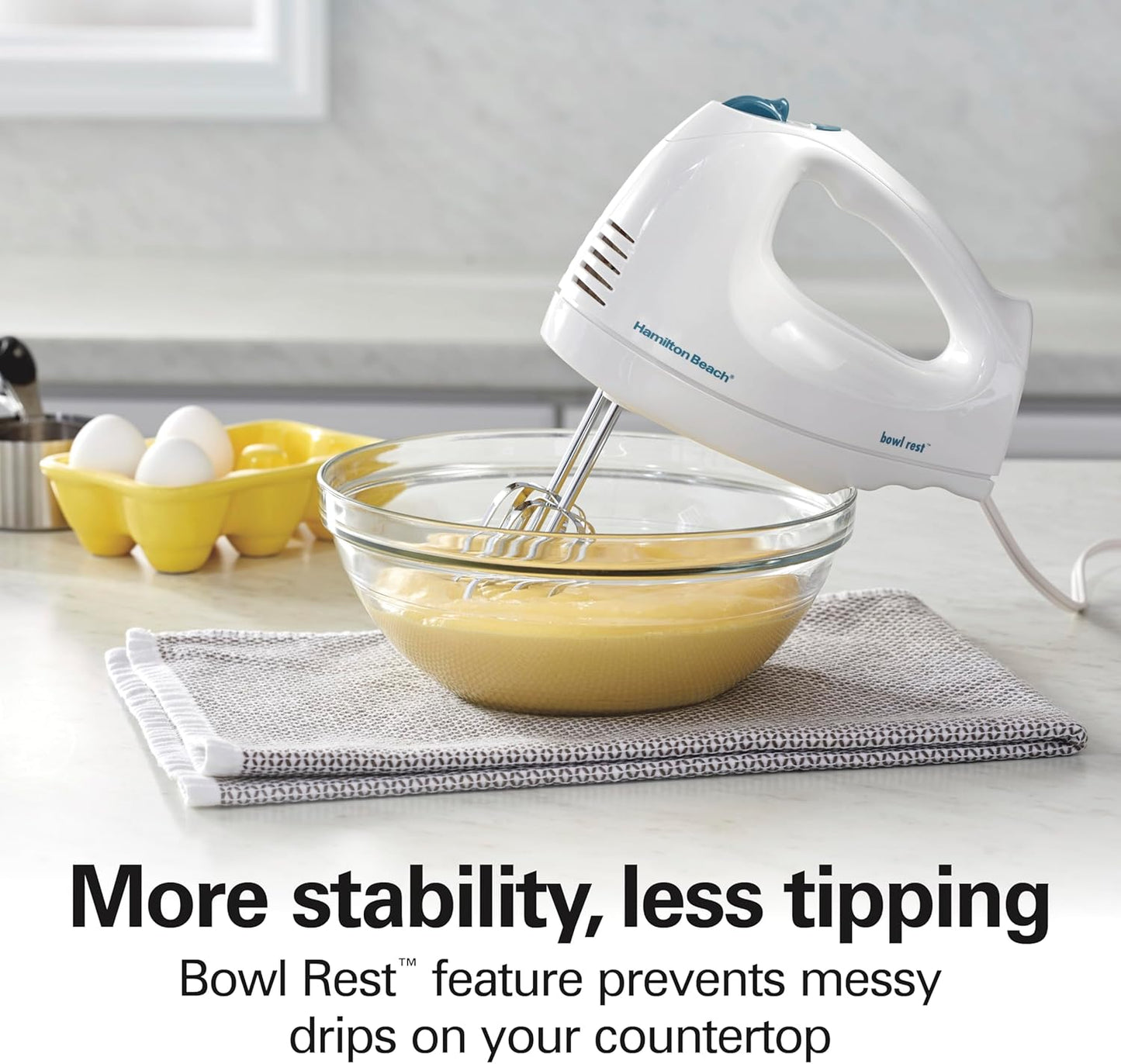 Hamilton Beach 6-Speed Electric Hand Mixer for Baking, 250W, QuickBurst, Snap-On Storage Case, Traditional Beaters & Whisk, White (62682G)